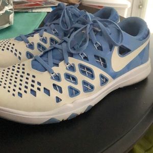 Unc Nike trainers